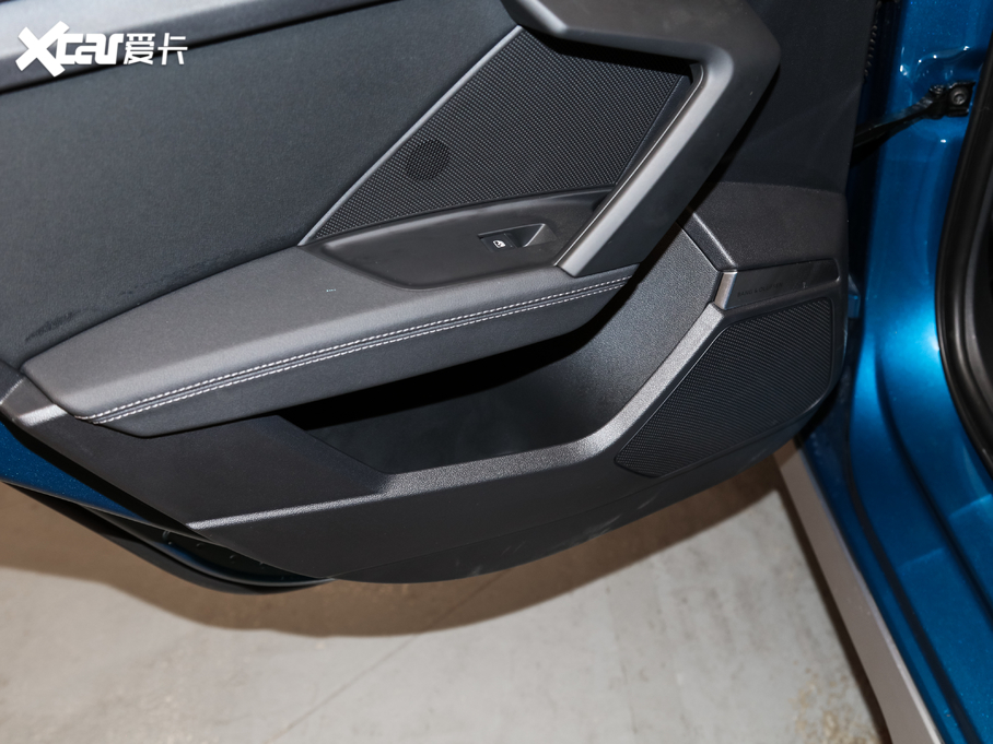 2021WA3 Sportback 35 TFSI r\