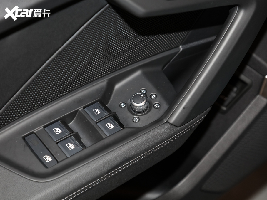 2021WA3 Sportback 35 TFSI r\