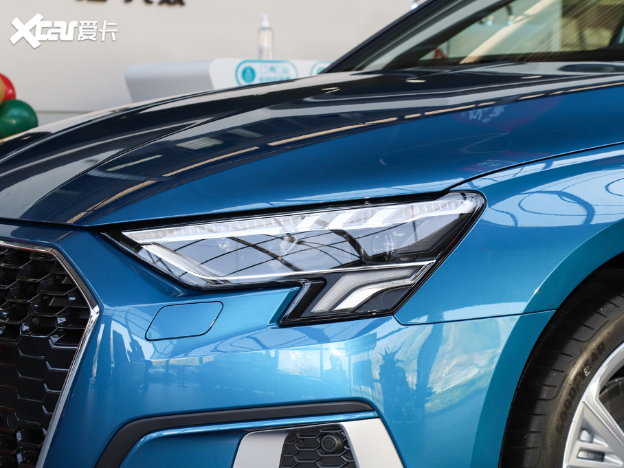 2021WA3 Sportback 35 TFSI r