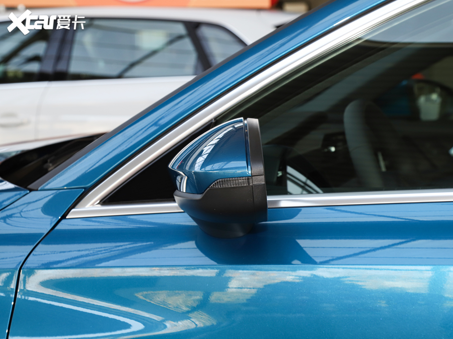 2021WA3 Sportback 35 TFSI r