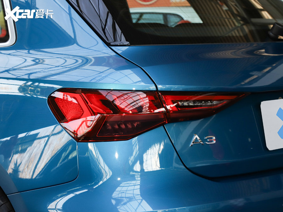 2021WA3 Sportback 35 TFSI r