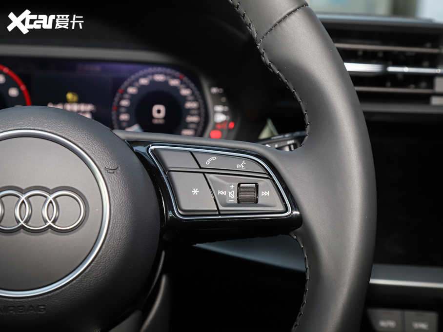 2021WA3 Sportback 35 TFSI r