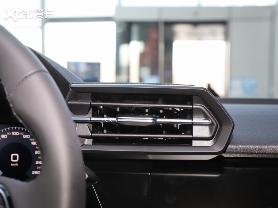 2021WA3 Sportback 35 TFSI r