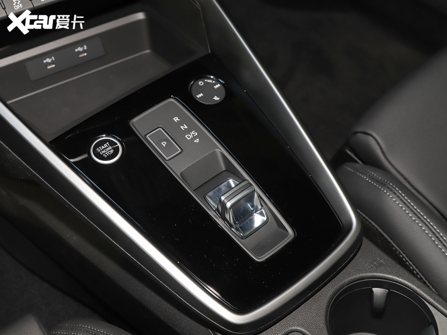 2021WA3 Sportback 35 TFSI r