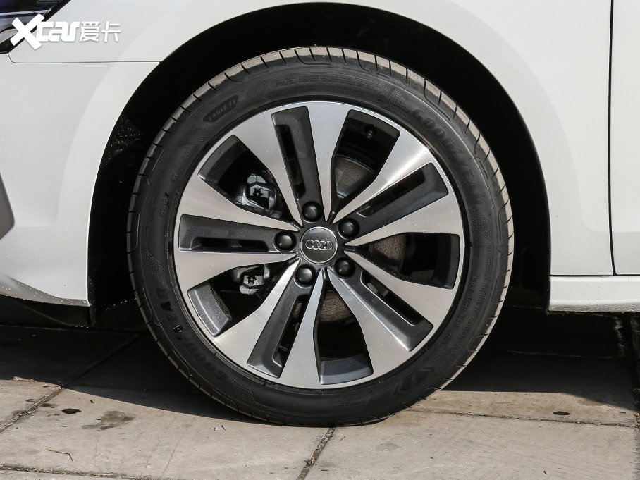 2021WA3 Sportback 35 TFSI Mȡ