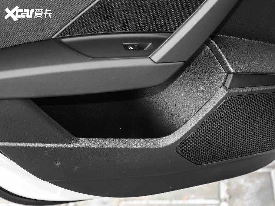 2021��?yu��n)W��A3 Sportback 35 TFSI �M(j��n)ȡ������