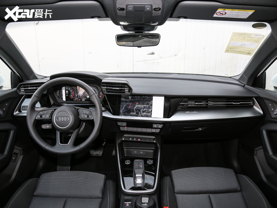 2021WA3 Sportback 35 TFSI Mȡ