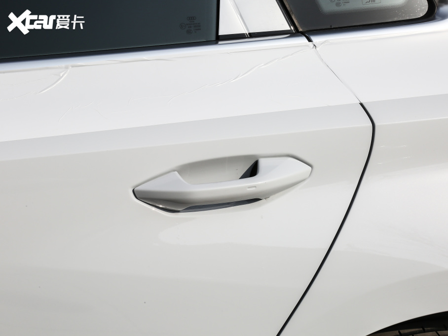 2021WA3 Sportback 35 TFSI Mȡ\