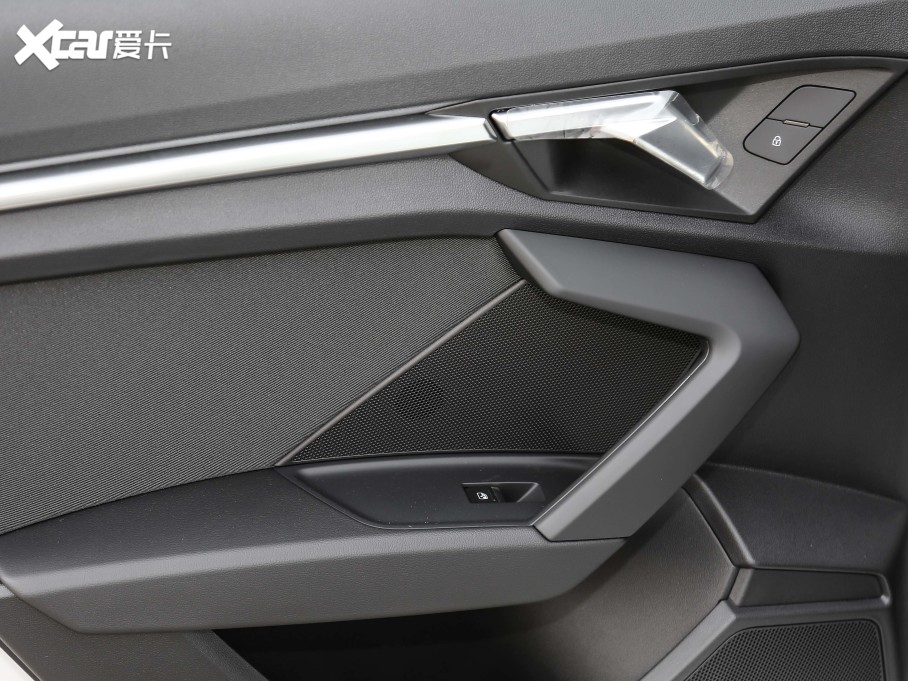 2021WA3 Sportback 35 TFSI Mȡ\