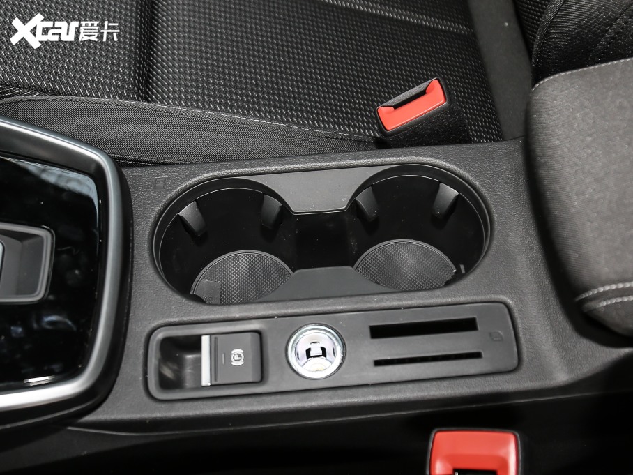 2021WA3 Sportback 35 TFSI M(jn)ȡ\