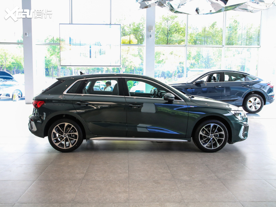 2021WA3 Sportback 35 TFSI Mȡ\