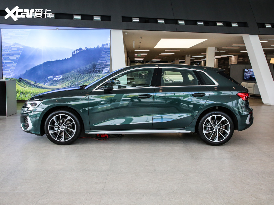 2021WA3 Sportback 35 TFSI Mȡ\