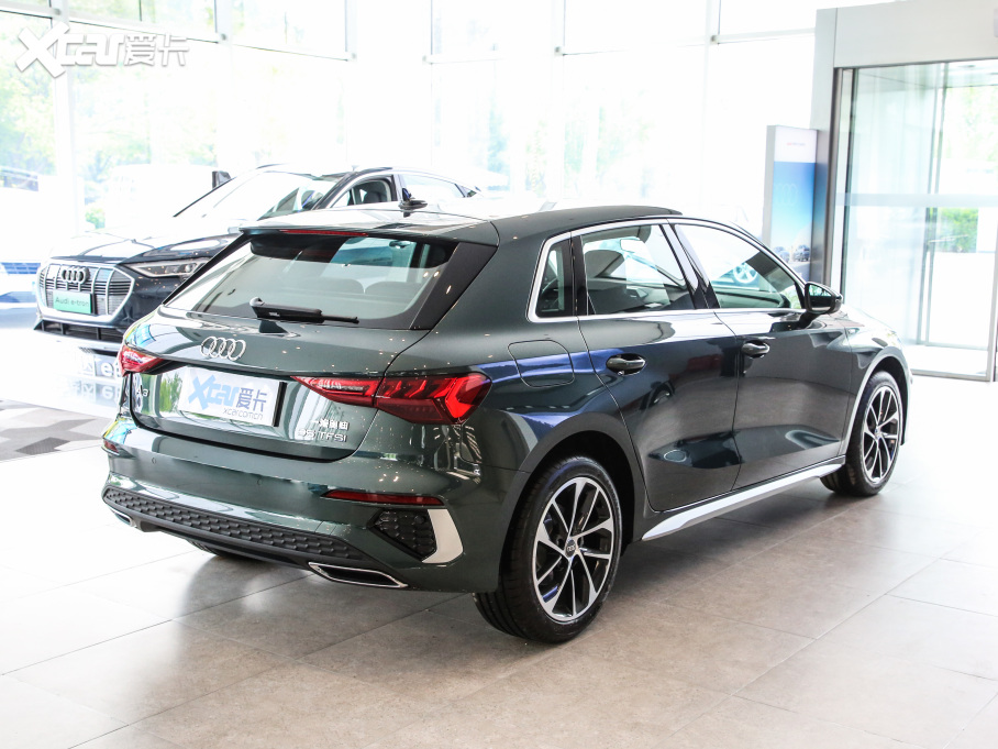 2021WA3 Sportback 35 TFSI Mȡ\