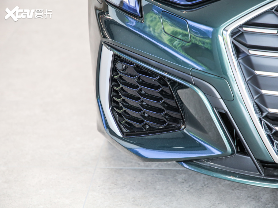 2021WA3 Sportback 35 TFSI Mȡ\