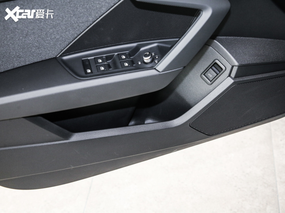 2021WA3 Sportback 35 TFSI Mȡ\