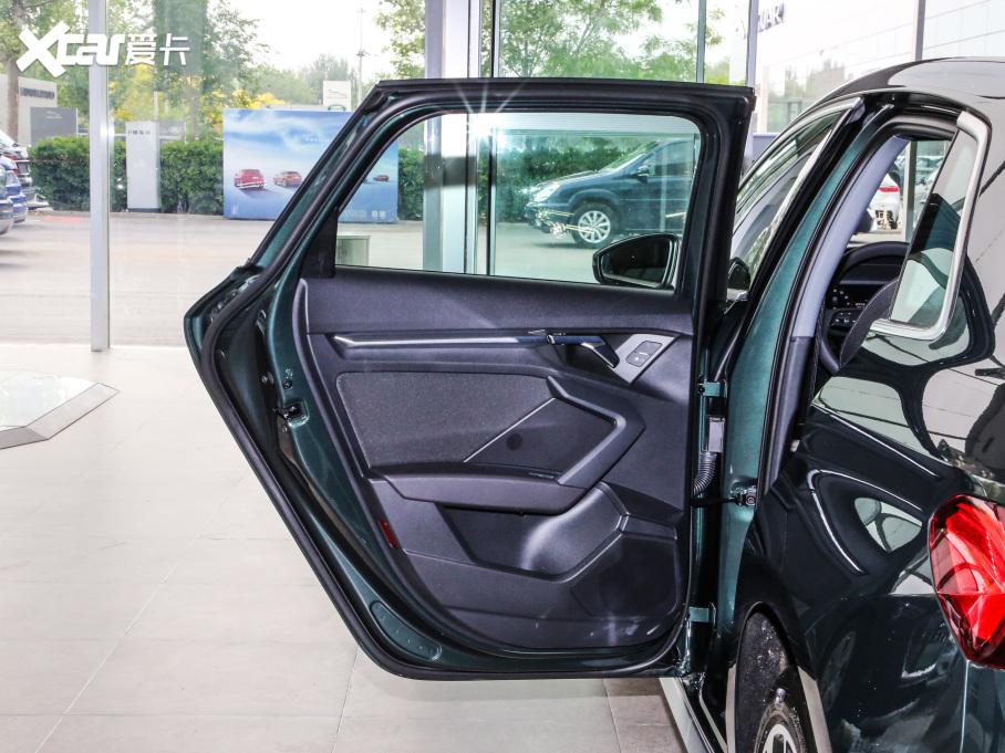 2021WA3 Sportback 35 TFSI Mȡ\