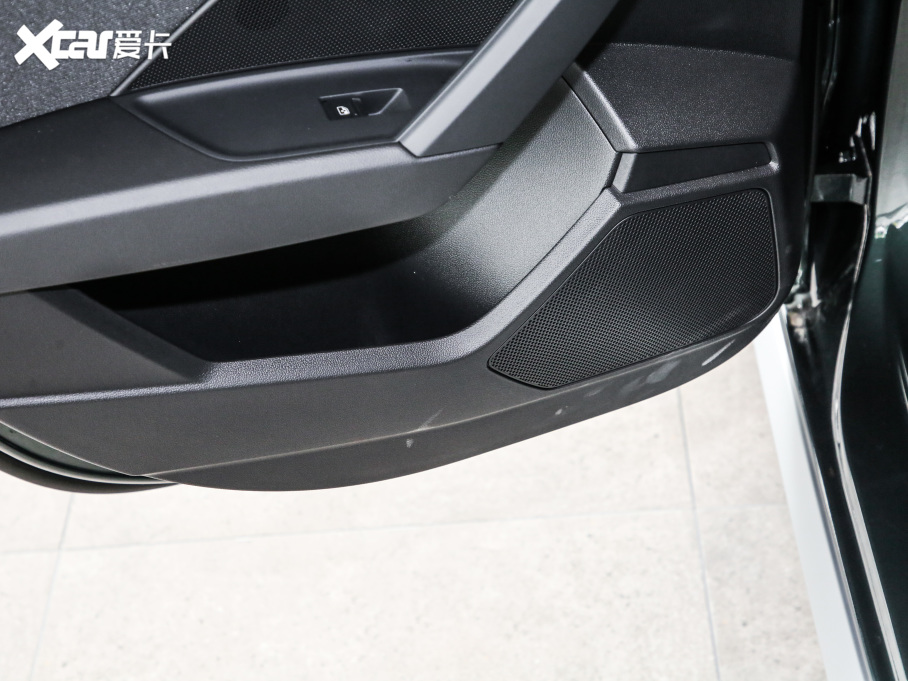 2021WA3 Sportback 35 TFSI M(jn)ȡ\