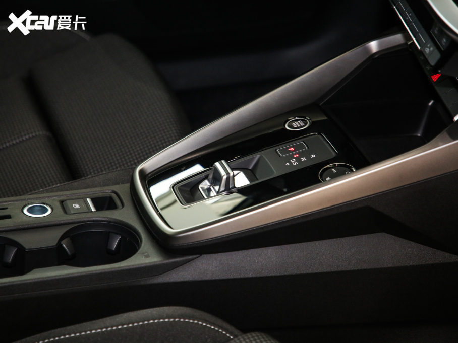 2021WA3 Sportback 35 TFSI Mȡ\