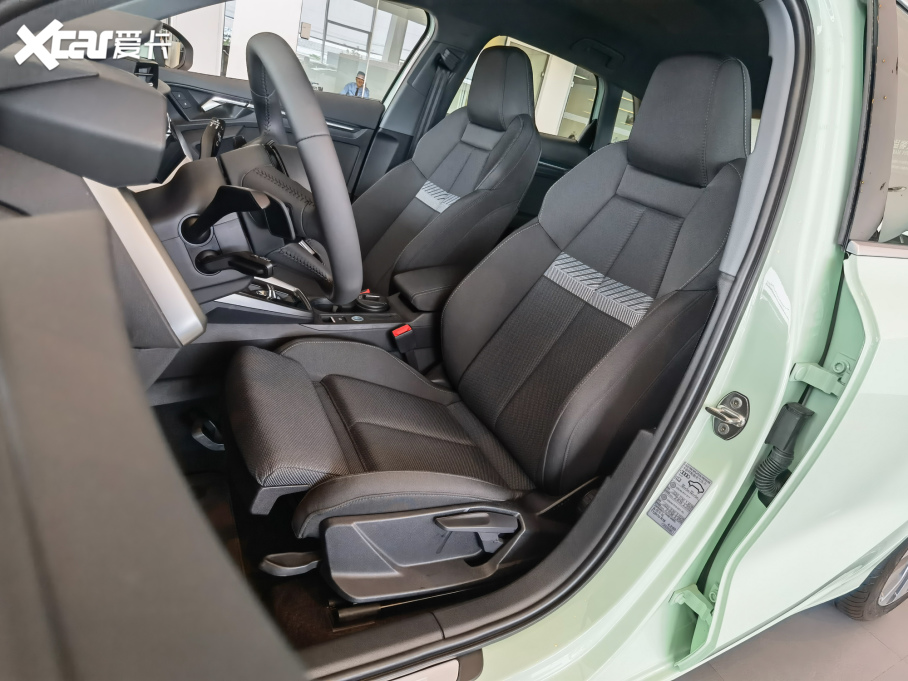 2021WA3 Sportback 35 TFSI Mȡ