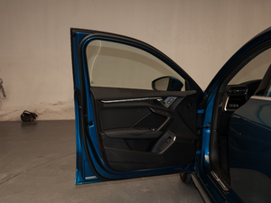 2021Sportback 35 TFSI r\ {λ܇T