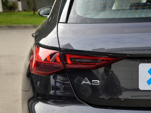 2021Sportback 35 TFSI A\(yn)(dng) (x)(ji)^