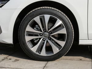 2021Sportback 35 TFSI M(jn)ȡ ݆Ȧ