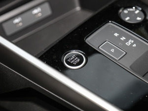 2021Sportback 35 TFSI Mȡ п؅^