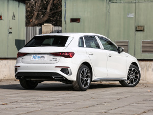 2021Sportback 35 TFSI Mȡ\ w^