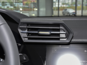 2021Sportback 35 TFSI A {(dio)L(fng)