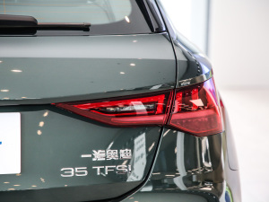 2021Sportback 35 TFSI Mȡ\ β