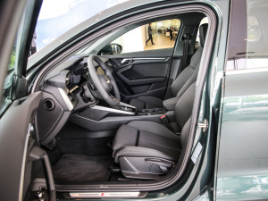 2021Sportback 35 TFSI Mȡ\ ǰſg