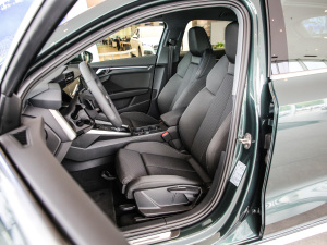 2021Sportback 35 TFSI Mȡ\ {