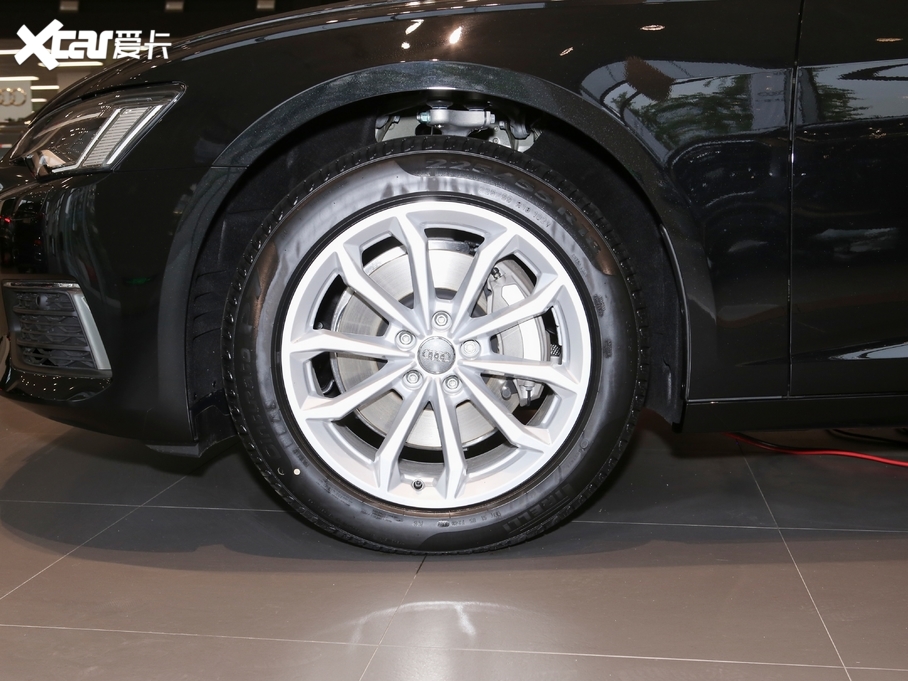 2021��?yu��n)W��A6L 40 TFSI ���A������