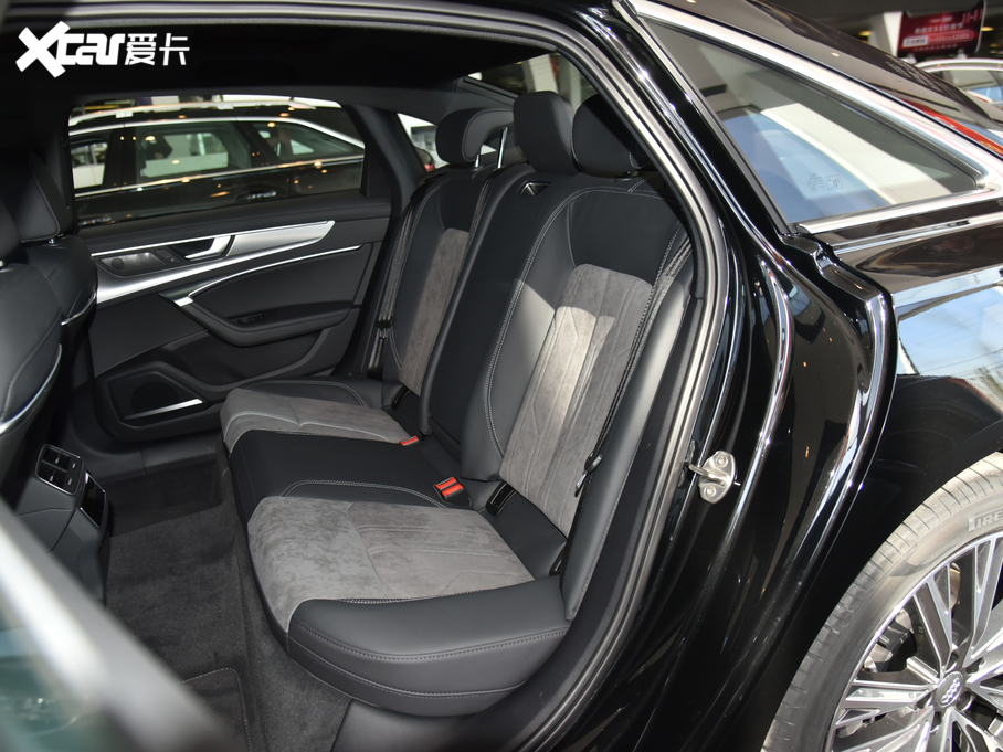 2021WA6L 45 TFSI quattro Ӹ