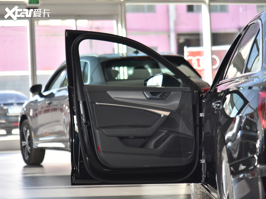 2021WA6L 45 TFSI quattro Ӹ