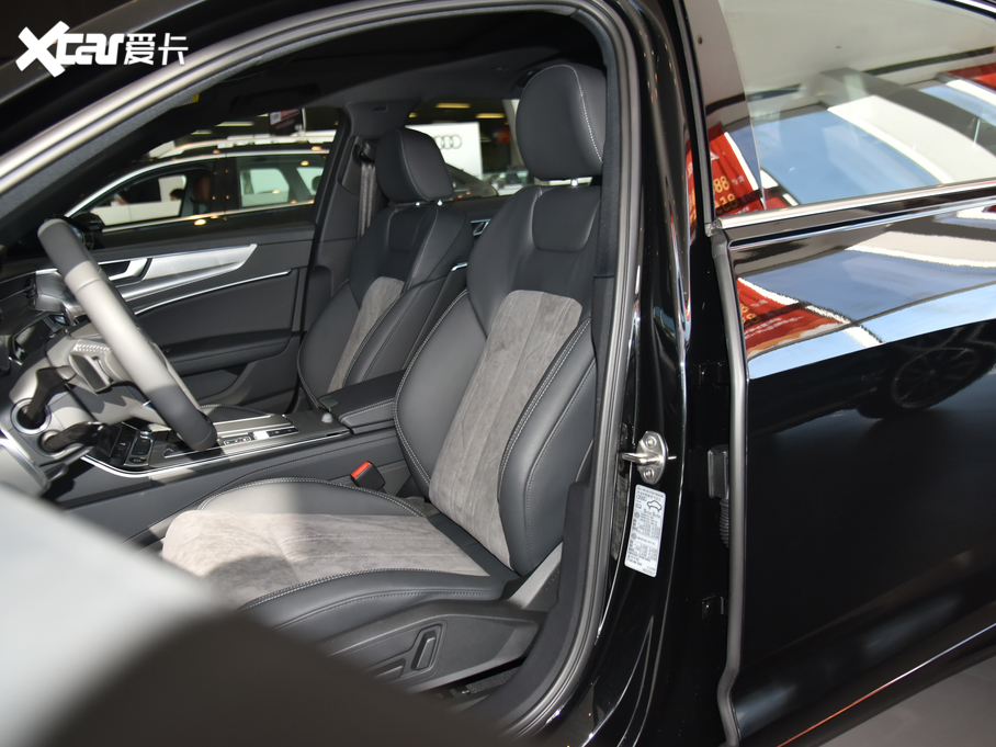 2021WA6L 45 TFSI quattro Ӹ