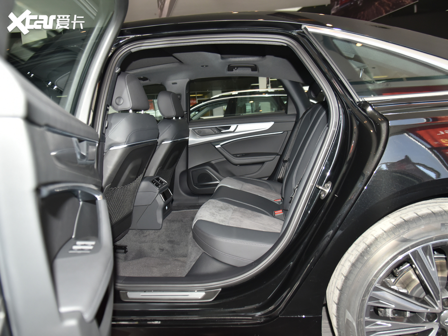 2021WA6L 45 TFSI quattro Ӹ