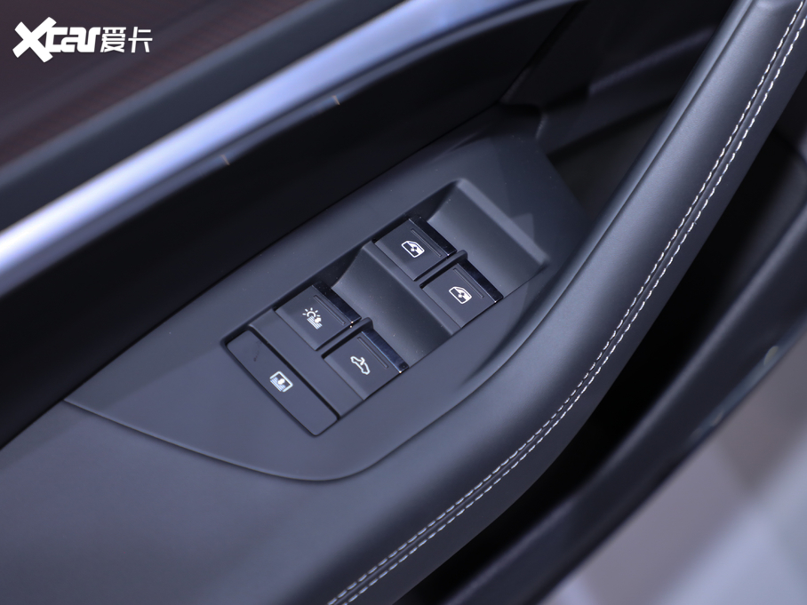 2021?yun)WA6L 55 TFSI quattro Ş(dng)