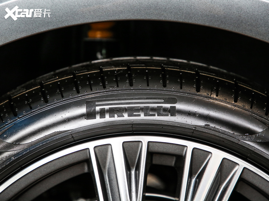 2021WA6L 40 TFSI AӸ