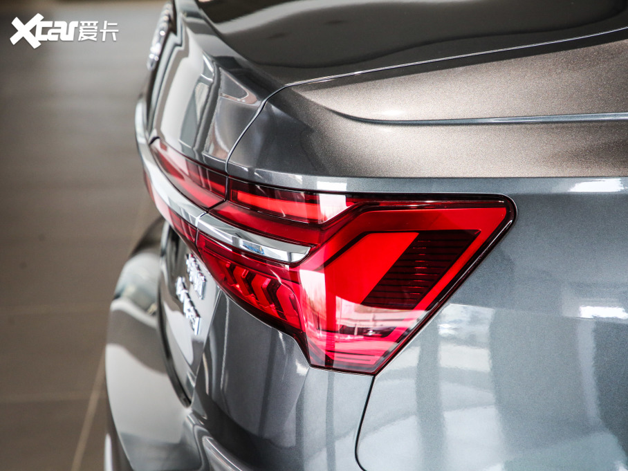 2021WA6L 40 TFSI AӸ