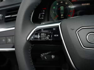 202145 TFSI xӸ п؅^