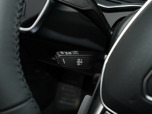 202145 TFSI xӸ п؅^