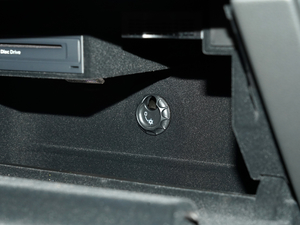 202145 TFSI xӸ п؅^