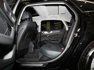 202145 TFSI quattro ſg