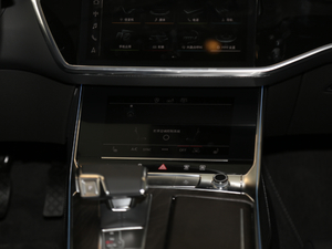 202145 TFSI quattro п_@ʾ