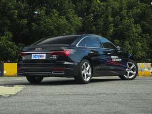 202145 TFSI quattro w^