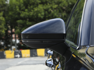 202145 TFSI quattro ^