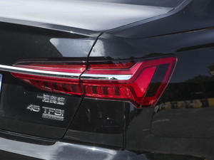 202145 TFSI quattro ^