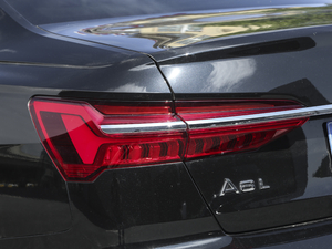 202145 TFSI quattro (x)(ji)^