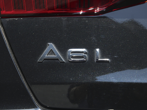 202145 TFSI quattro (x)(ji)^